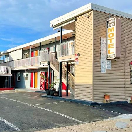 Franklin Terrace Motel Сисайд Хайтс Экстерьер фото